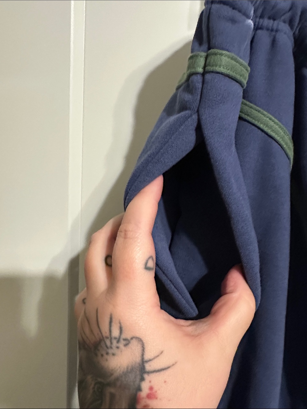 Fashion Brand Company 4x bikini bod sweatpants - Picture 4 of 8